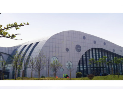 利川会议中心外景网架工程